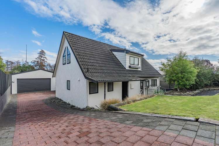 79 Kinmont Crescent Kinmont_25