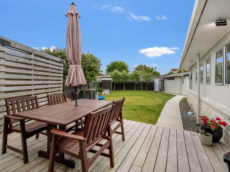 25 Pinedale Parade Milson_10