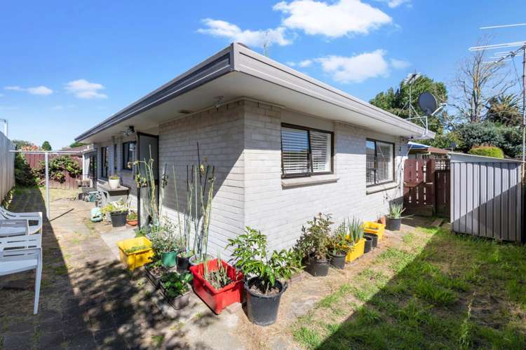 3/6b Youngs Road Papakura_2