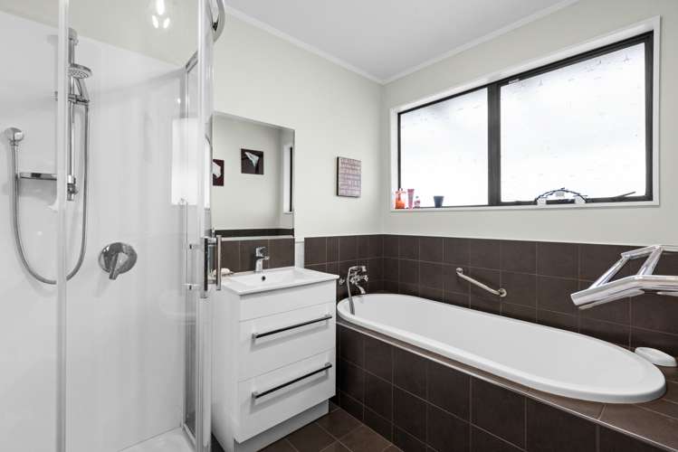 809 Collinge Road Mayfair_12