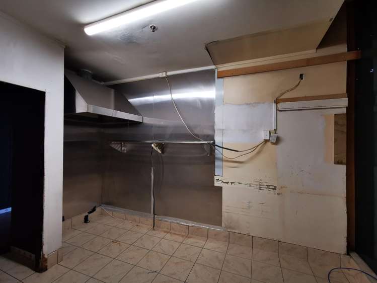 11/62-78 Hurstmere Road Takapuna_5