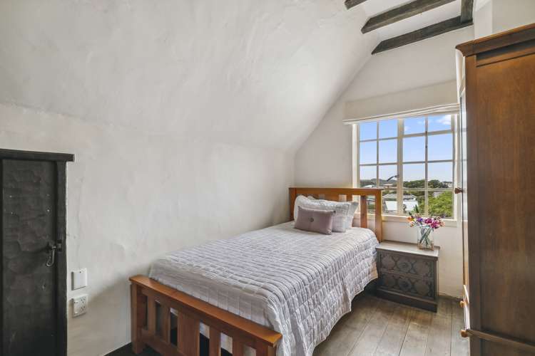 42 Nicholson Road Khandallah_14