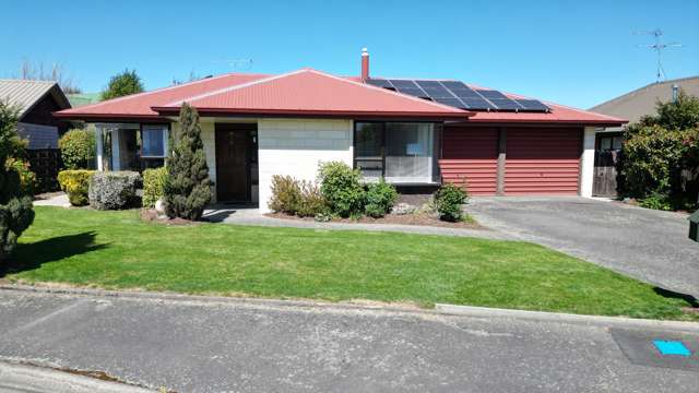 Easy Living. Great Location!