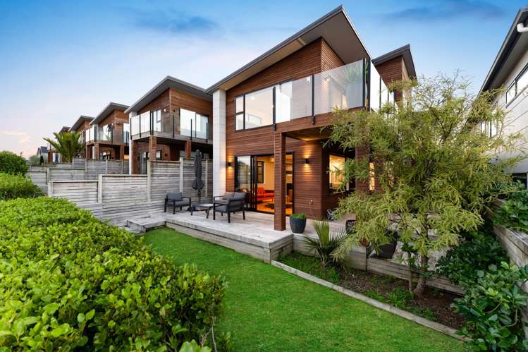 9 Coastview Lane Long Bay_24