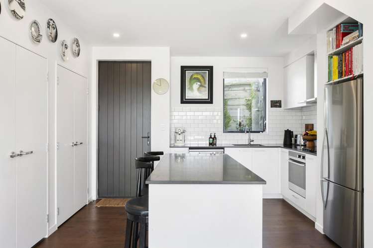 5/52 High Street Island Bay_7