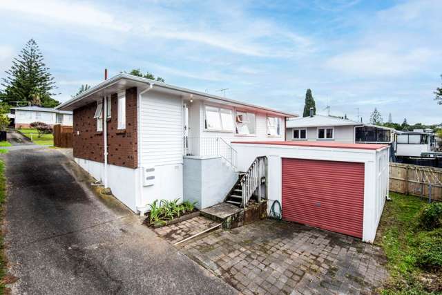 1/29 Glendene Avenue Glendene_1