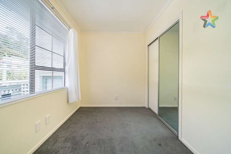 1/5 Kingsley Street Stokes Valley_11