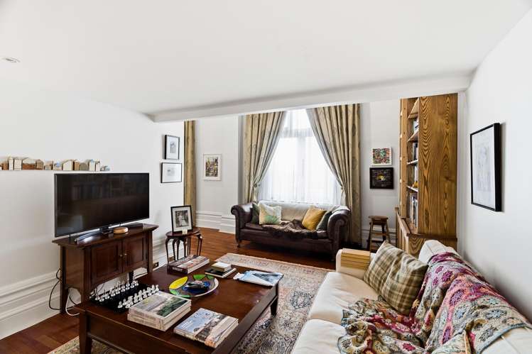 42/28 Cathedral Square_3