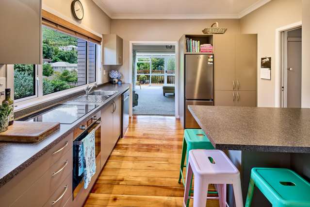 35 Lincoln Avenue Tawa_4