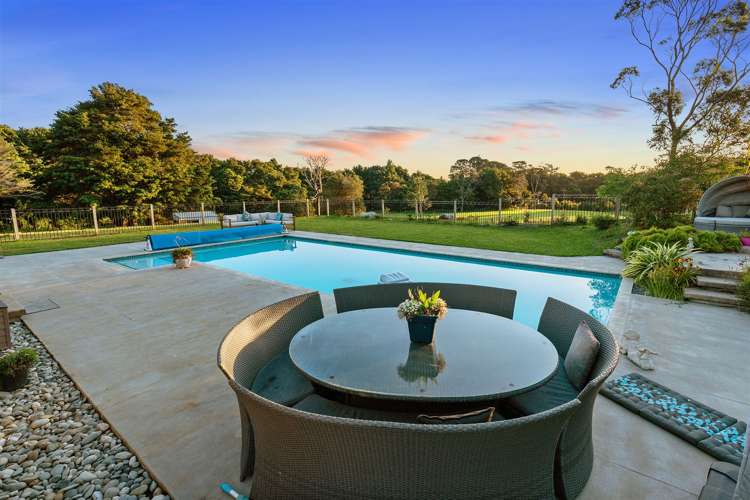 37 Pebble Brook Road Waitoki_11