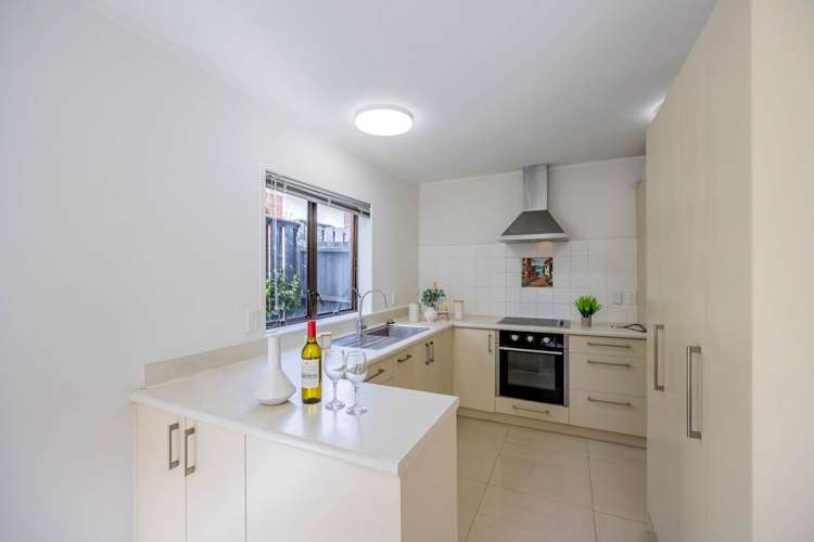 3/27 Byron Avenue Takapuna_10