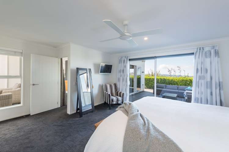 23 Katania Heights Brightwater_16