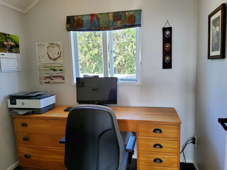 14 Merrick Road Pyes Pa_19