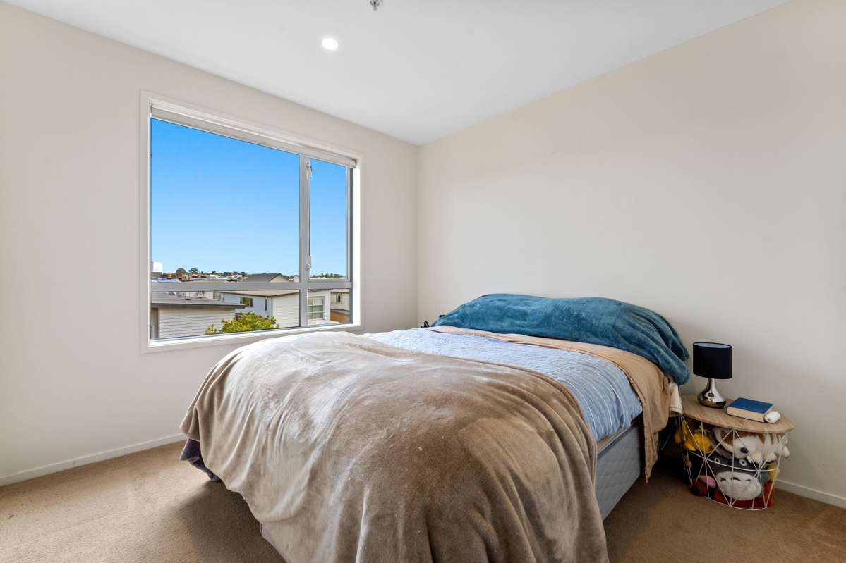 205c/160 Hobsonville Point Road_1