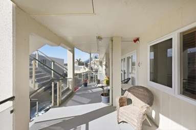 5/1102 Fenton Street_2