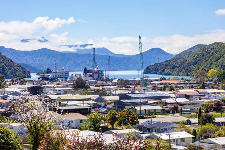8 Dorset Street Picton_32