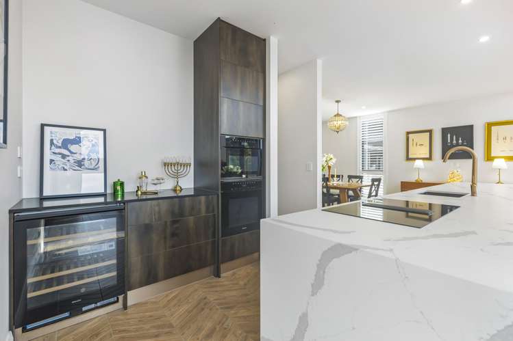 16 Long Road Waitakere_4