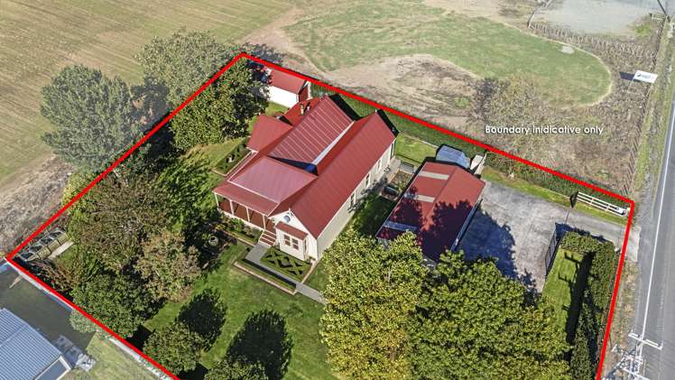 137 Egmont Road Hillsborough_26