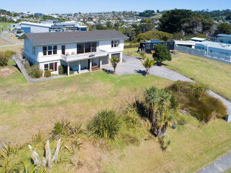 11 Kathy Terrace Stanmore Bay_19