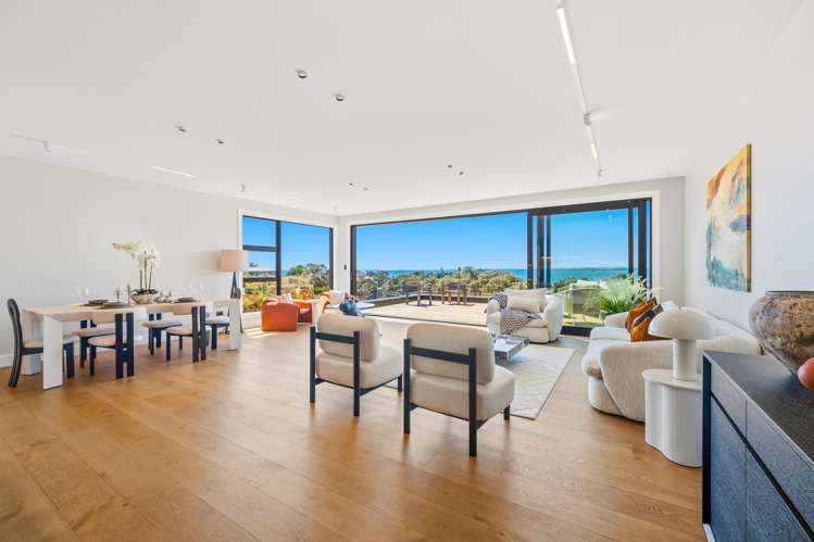 52 Beach Road Castor Bay_6