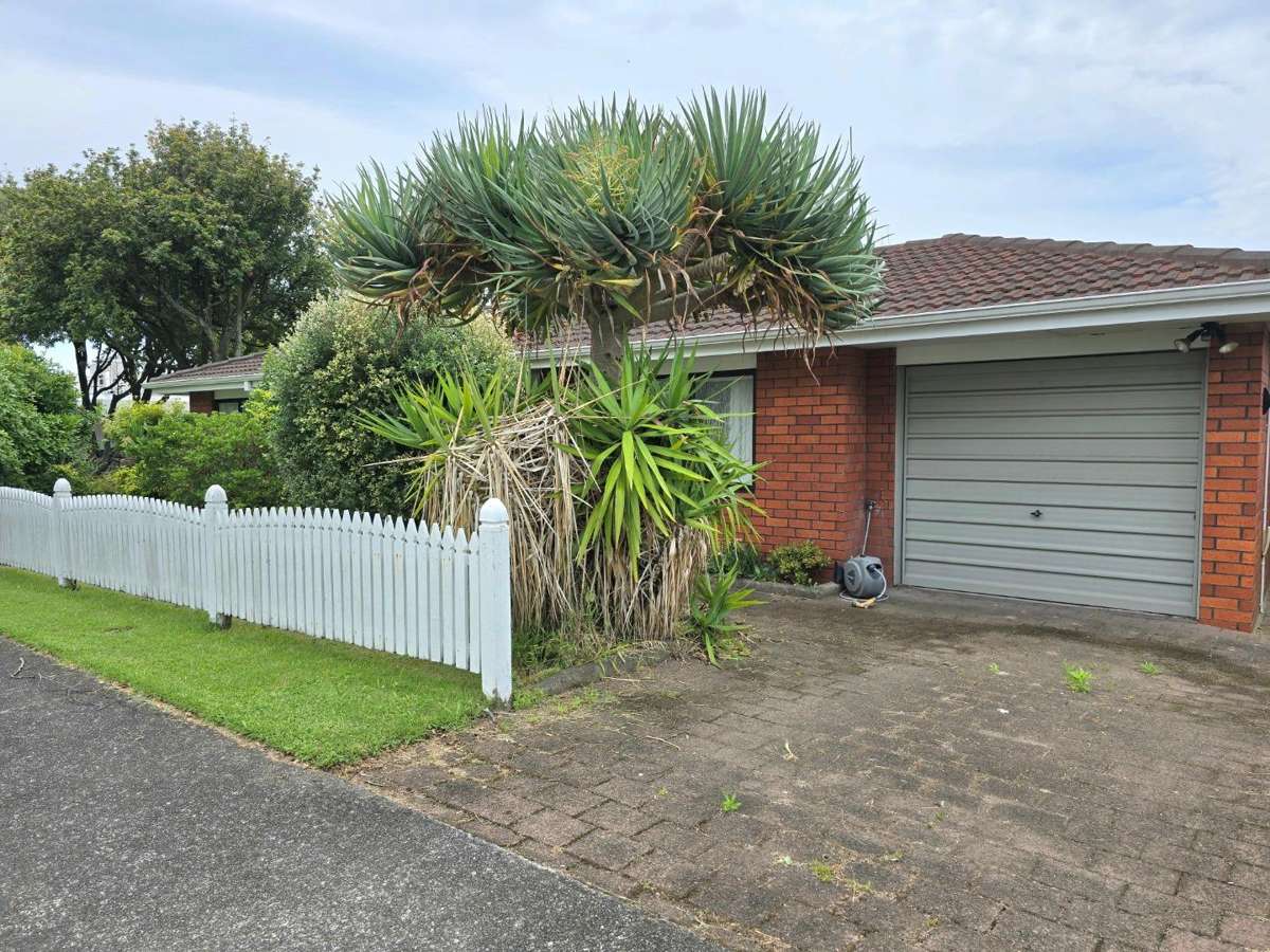 Spacious Two-Bedroom Home in Central Tauranga - Available on/after 30/11/2026 1