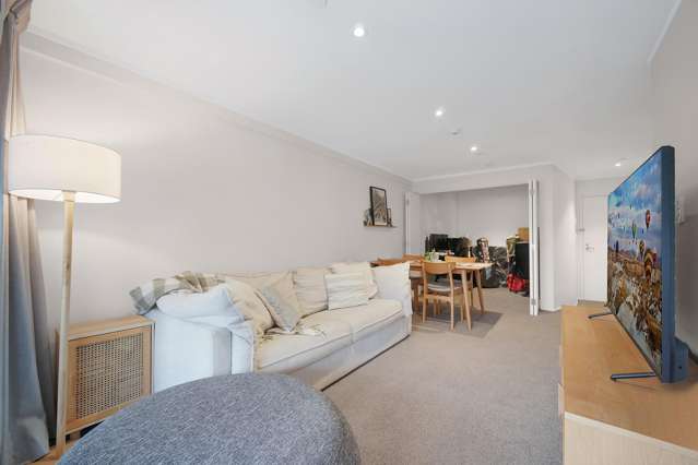 14a/30 Westward Ho 1665_1