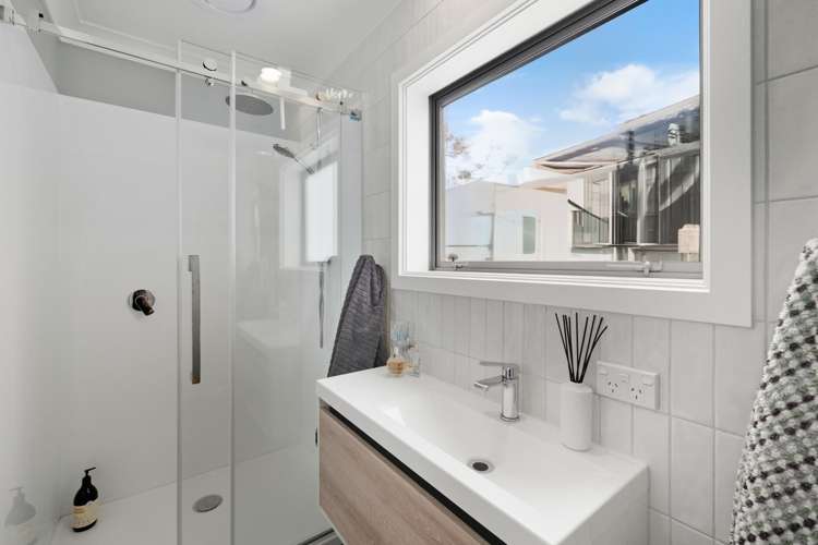 16 Oceanbeach Road Mt Maunganui_21