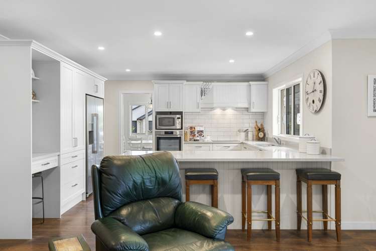 49 Baxter Michael Crescent Cambridge_5