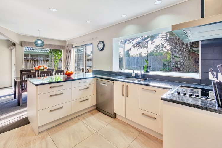 2/3 Argyle Avenue Pahurehure_9