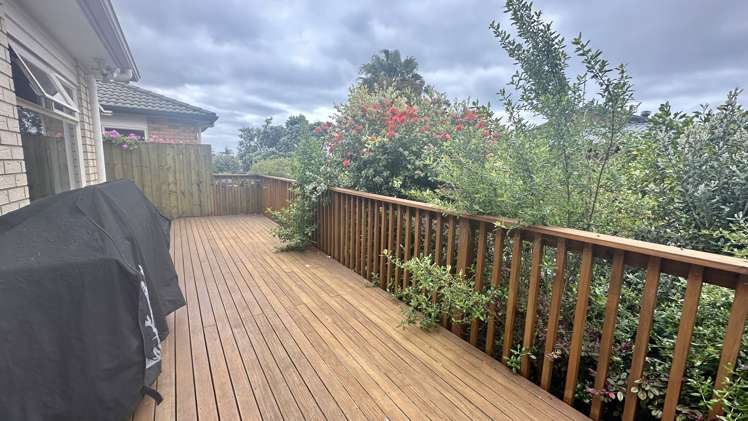 23 Chesterfield Way Orewa_12