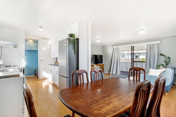 22 Compass Place Te Atatu Peninsula_6