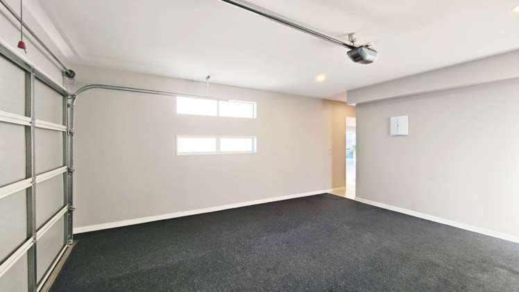12 Fernhill Way Oteha_26