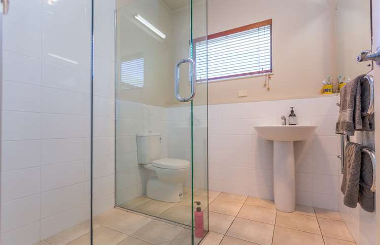 39a Lloyd George Road Wainui_12