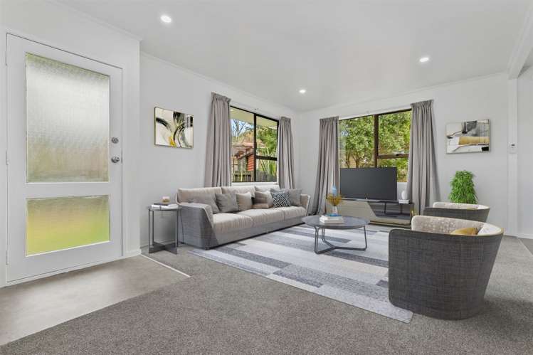 2/9 Hydra Place Glen Eden_6
