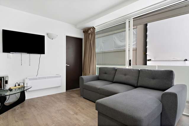 1102/10 Waterloo Quadrant Auckland Central_2