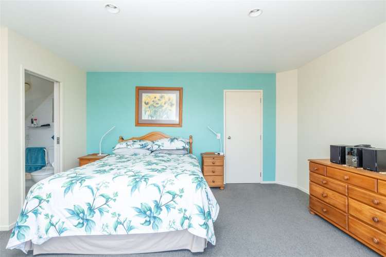 17 Radnor Street Hamilton Central_8