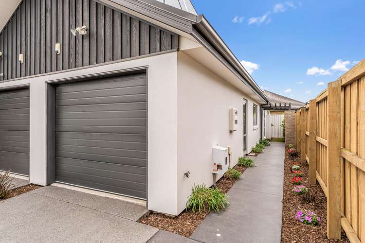 25 Farnborough Way Rolleston_22