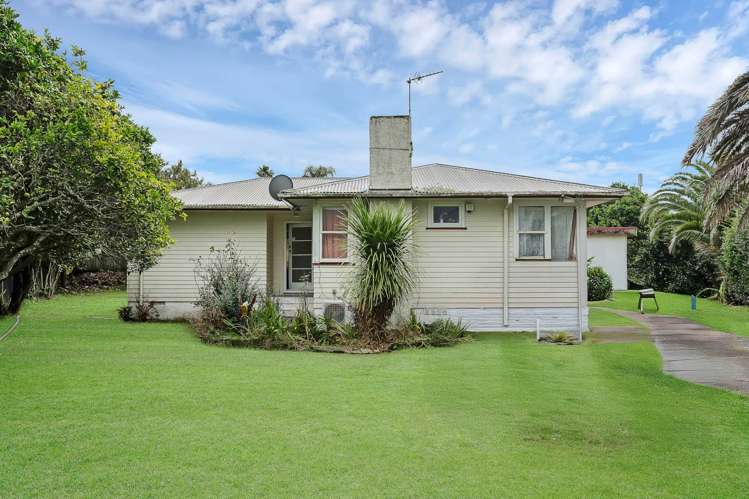 64 Fisher Crescent Otara_1