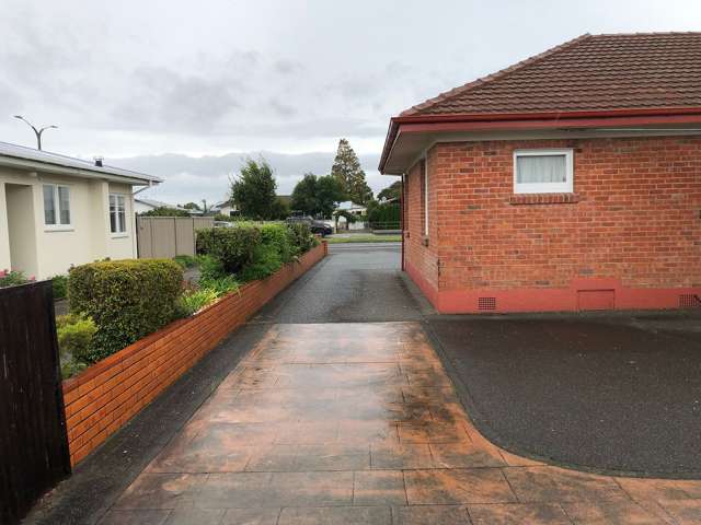 242 Kennedy Road Onekawa_2