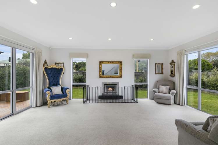 60 Whites Line West Woburn_1