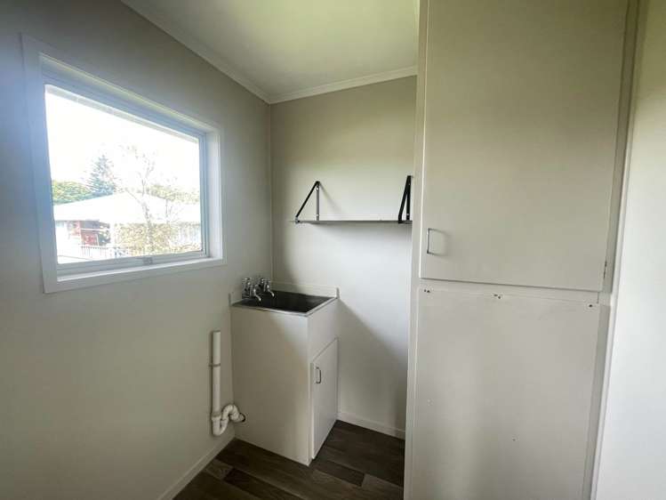 1/56 Glengarry Road Glen Eden_6