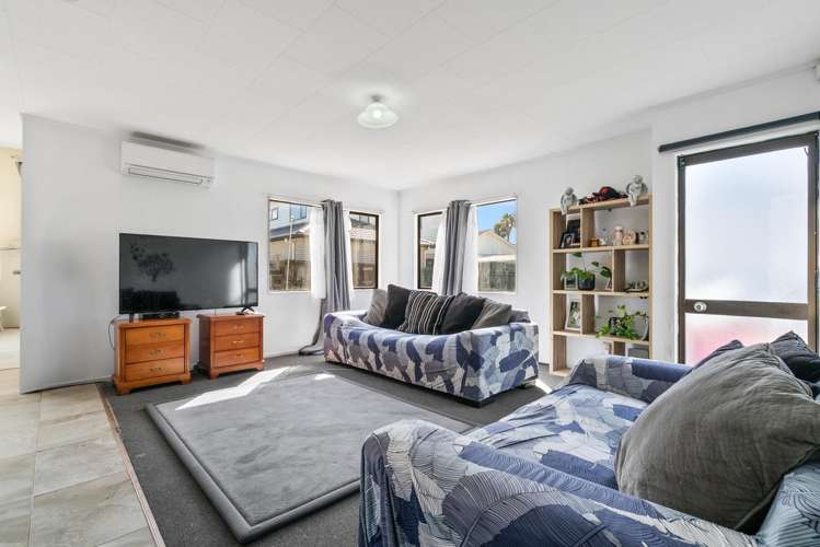 1/10 Barcroft Place Clendon Park_7