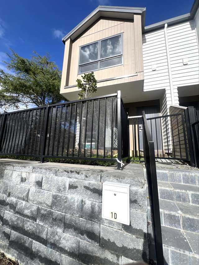 Modern Townhouse Living in Blockhouse Bay