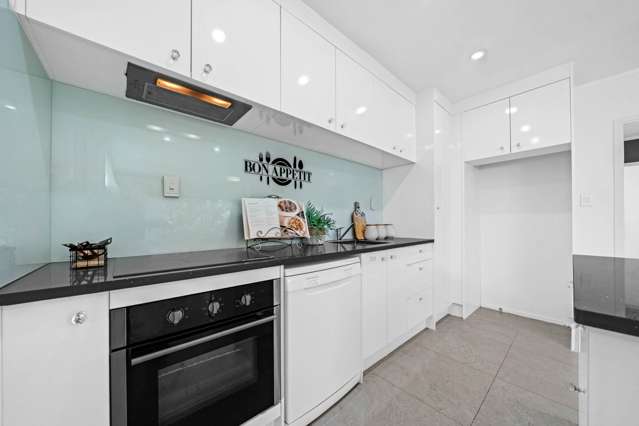 1/4 Preston Avenue Mt Albert_3