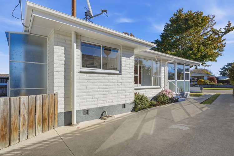 2/6 Valerie Place Redwood_11