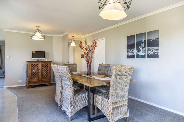 6 Amberly Rise Helensville_6