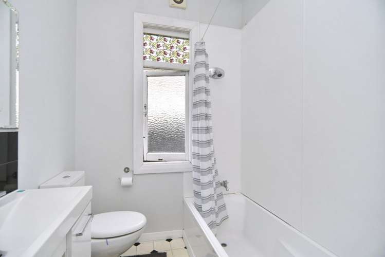 84 Spencer Street Addington_10