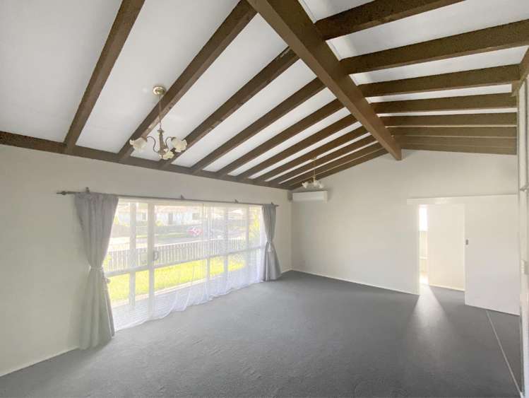 86 Benmore Avenue 10922_6