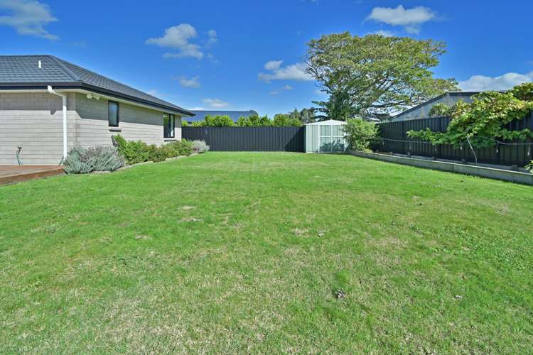 22 Read Crescent Clive_17