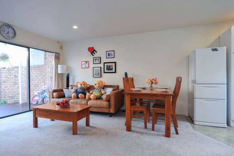 17/1 Melview Place New Lynn_5